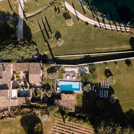 Дом отдыха Domaine De La Barbeirasse